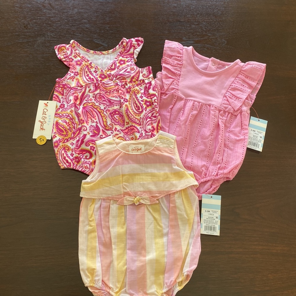 NWT coordinating outfits rompers